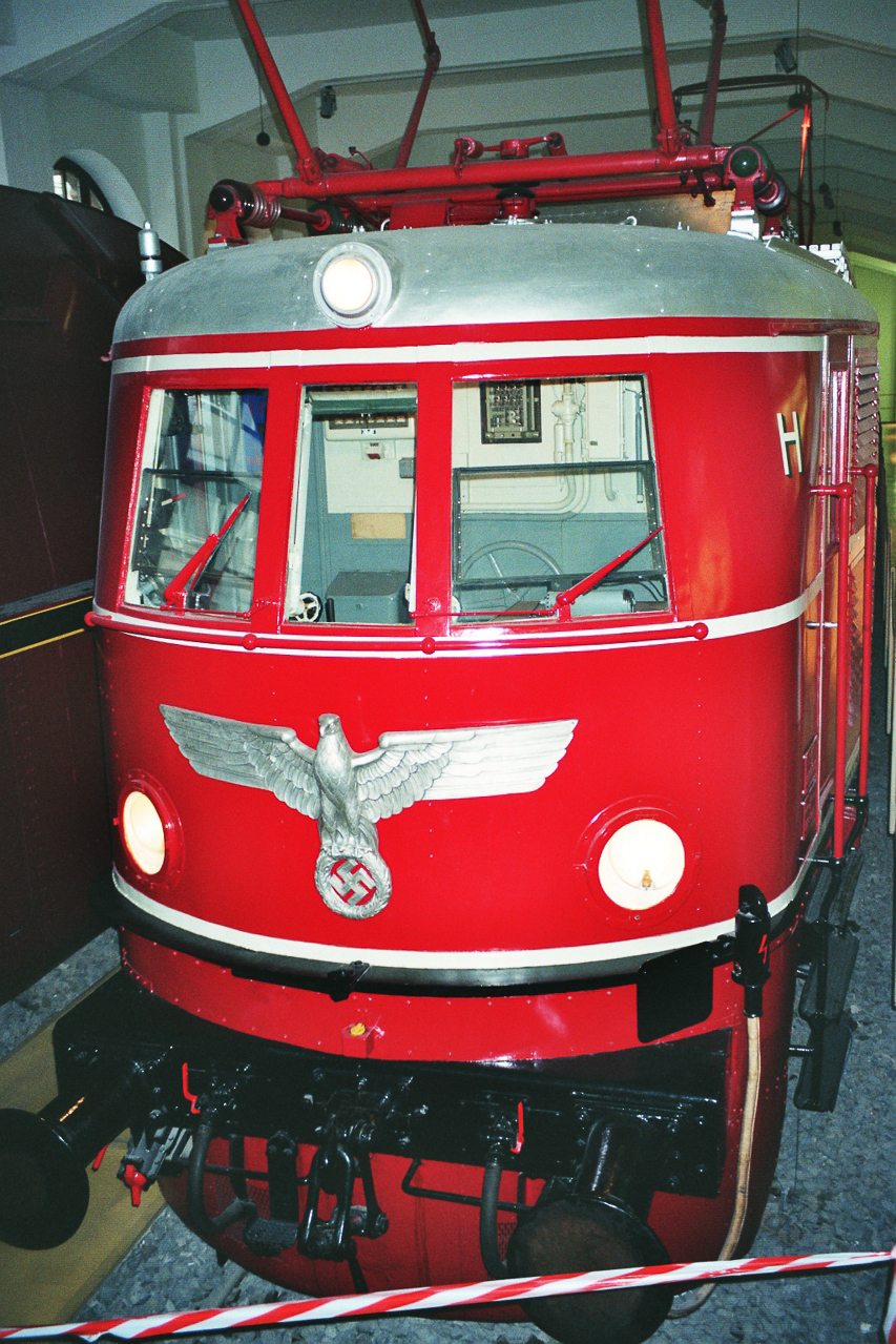 E19 12 in Nürnberg, 199x